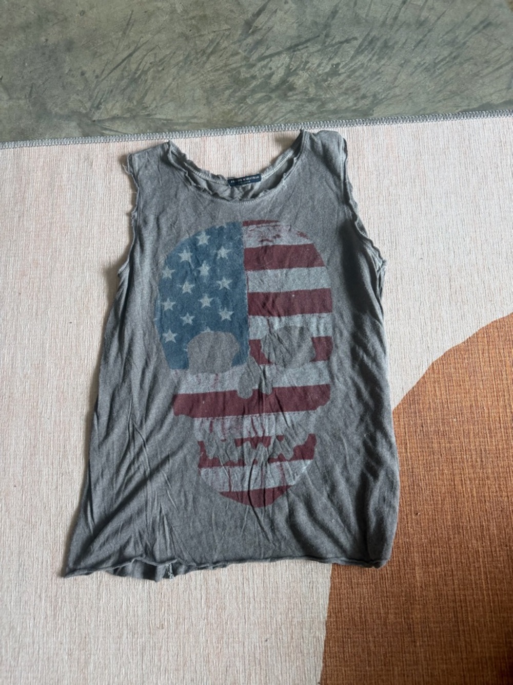 Brandy Melville Gray Sleeveless Tee with American Flag Skull Graphic